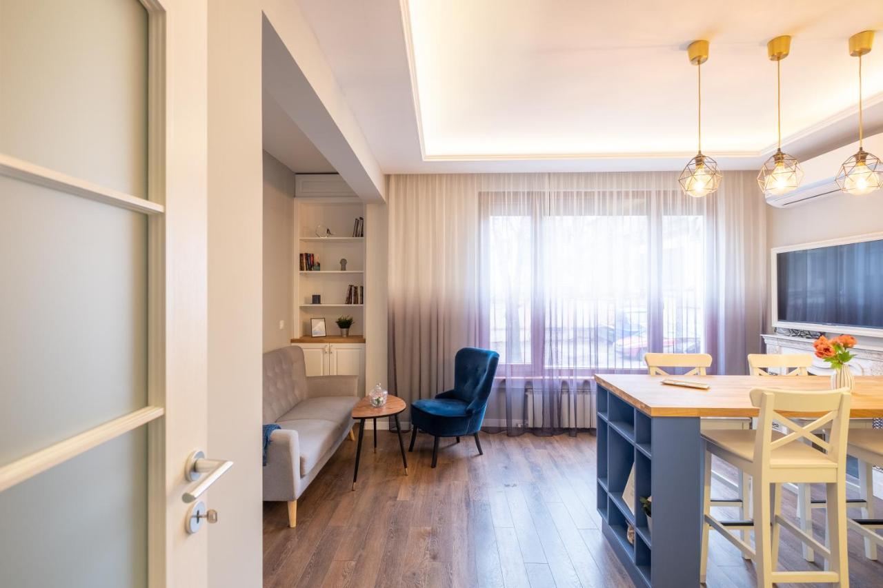 Designer & Cozy 2Bd Flat With A Parking In The City Center By Flat Mаnager Sófia Exterior foto