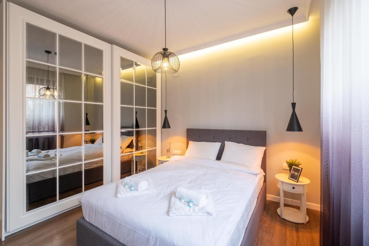 Designer & Cozy 2Bd Flat With A Parking In The City Center By Flat Mаnager Sófia Exterior foto