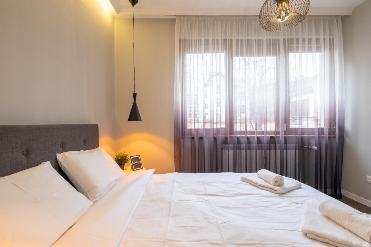 Designer & Cozy 2Bd Flat With A Parking In The City Center By Flat Mаnager Sófia Exterior foto