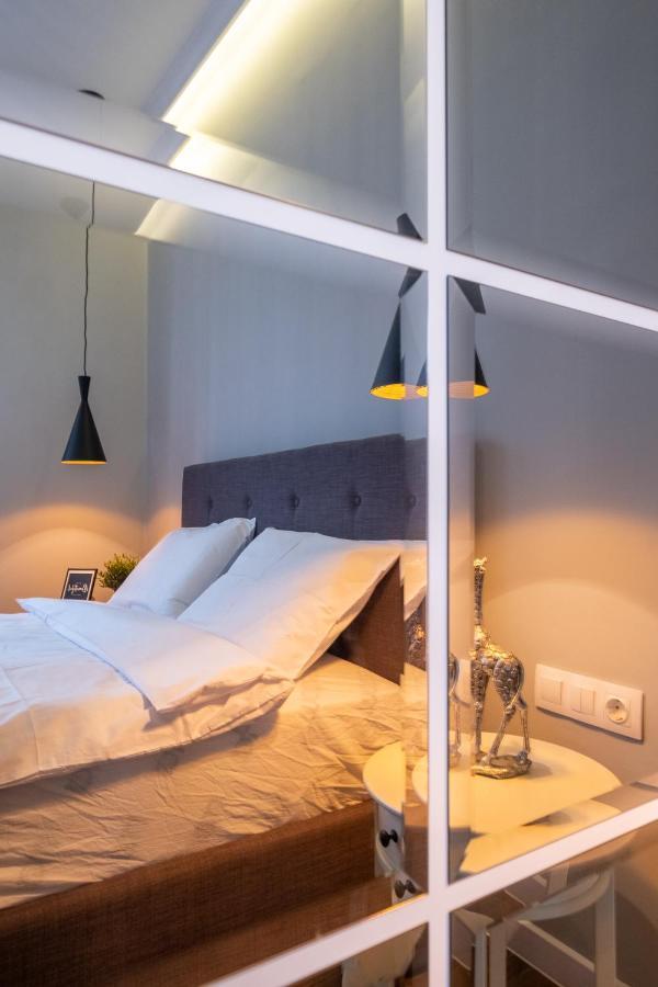 Designer & Cozy 2Bd Flat With A Parking In The City Center By Flat Mаnager Sófia Exterior foto